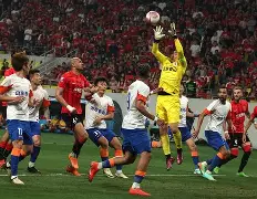 包含北京国安逆转山东泰山，主场保持不败的词条